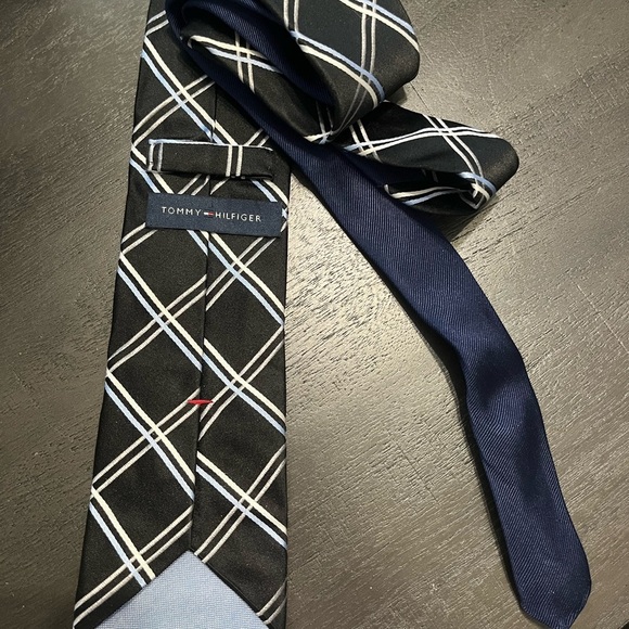 Tommy Hilfiger Black Classic Men Patterned Tie Classic Wedding or Business Tie - Picture 4 of 4